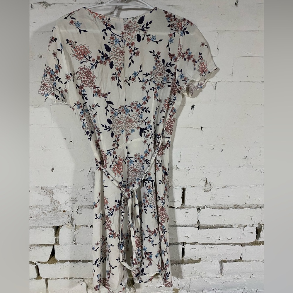 Dotti Floral Wrap Dress - Picture 3 of 8